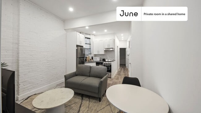 Building Photo - Room in Shared 2 bed/1 bath home in East Village