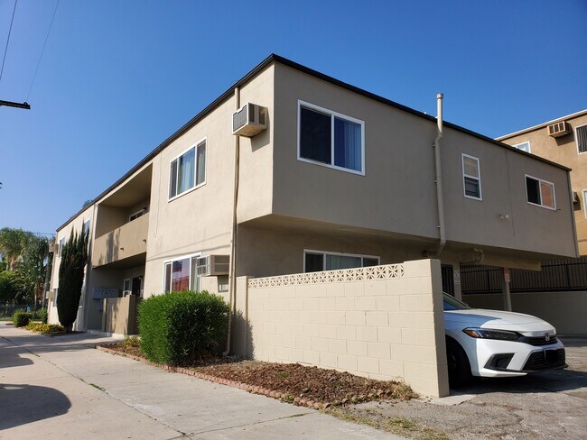 Foto del edificio - 6902 Milwood Ave