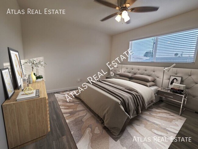 Foto del edificio - Stunning Recently Renovated 2 Bedroom 1 Ba...