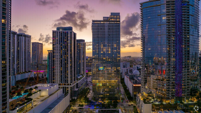 Building Photo - Miami World Tower