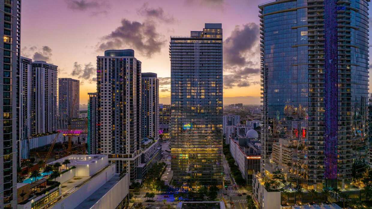 Primary Photo - Miami World Tower