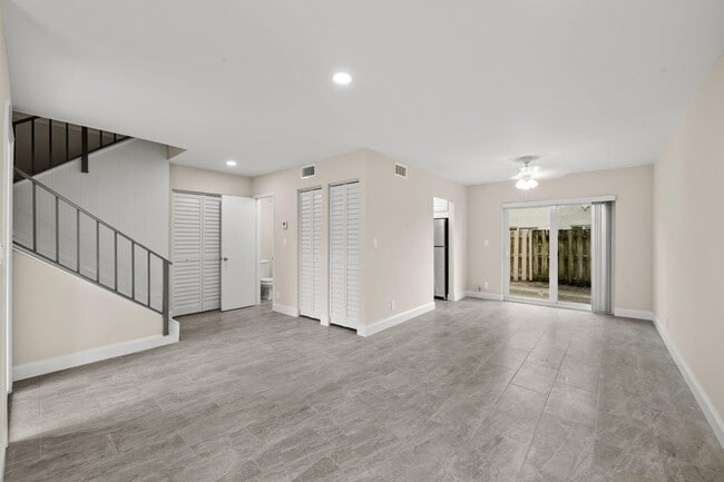 Foto del edificio - 1600 NW 15th Ave