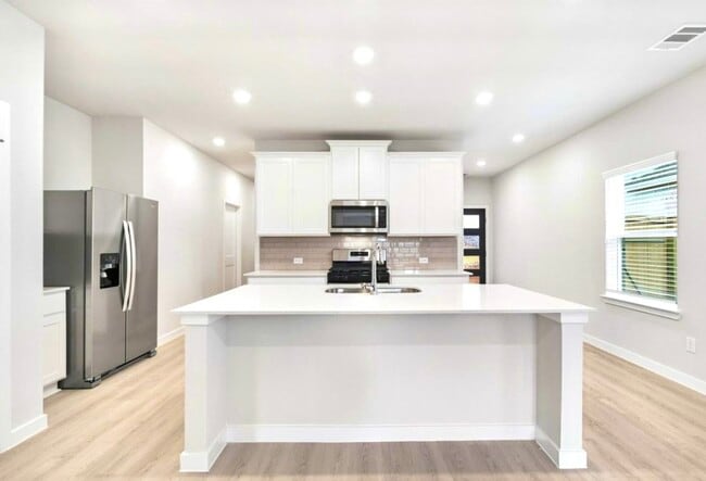 Foto del edificio - 32915 Silver Mdw Wy