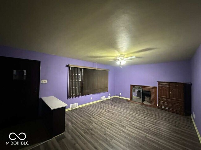 Building Photo - 315 David Lind Dr
