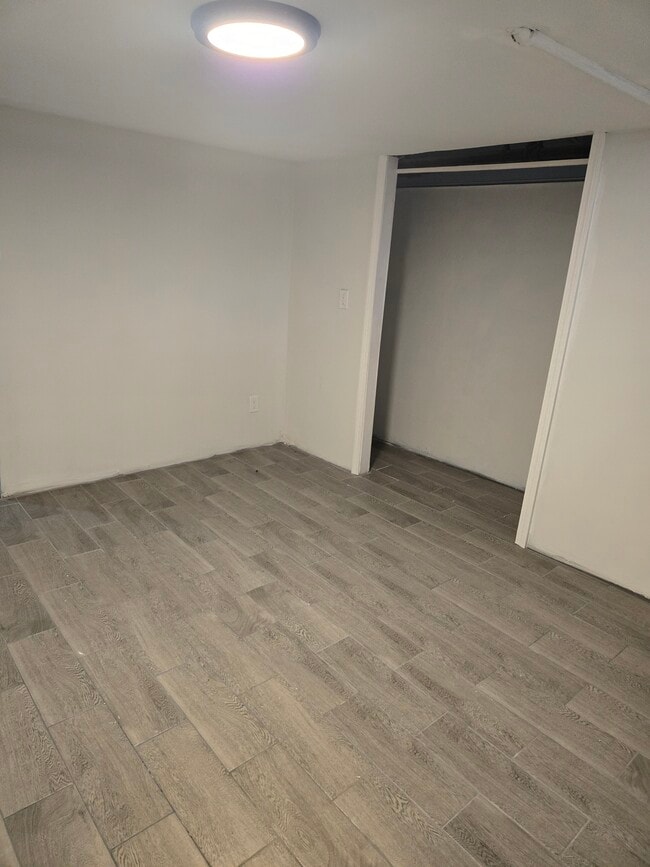Foto del edificio - 76 Mansfield St