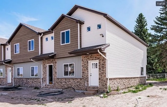 Building Photo - 1327 Boston Ct