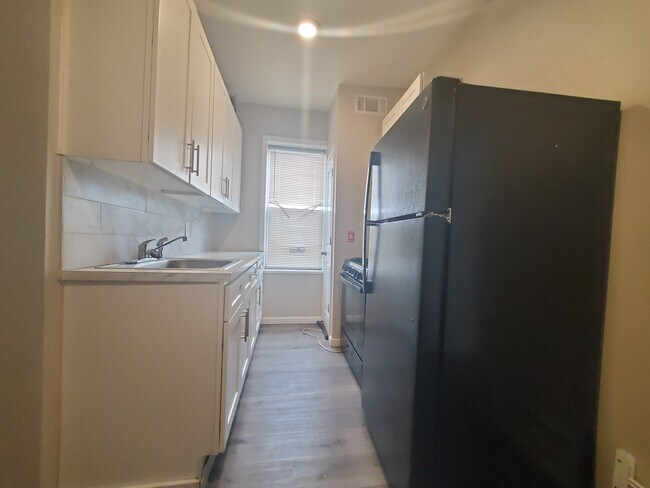 122 Wade St 13 - 126 Wade St