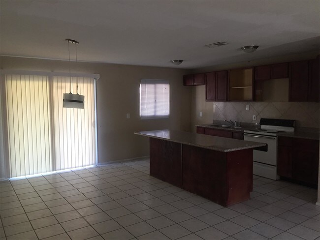 Foto del edificio - 3815 N 79th Ave