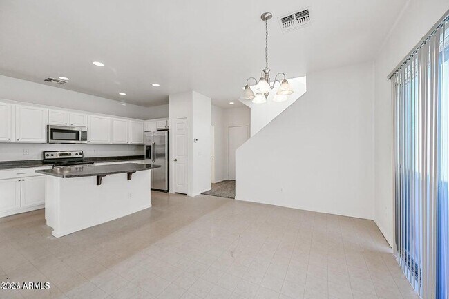 Foto del edificio - 7060 S 7th Ln