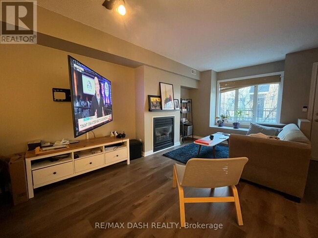 Photo du bâtiment - 208 Niagara St