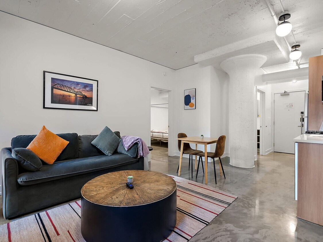 Foto principal - 608 N 3rd St