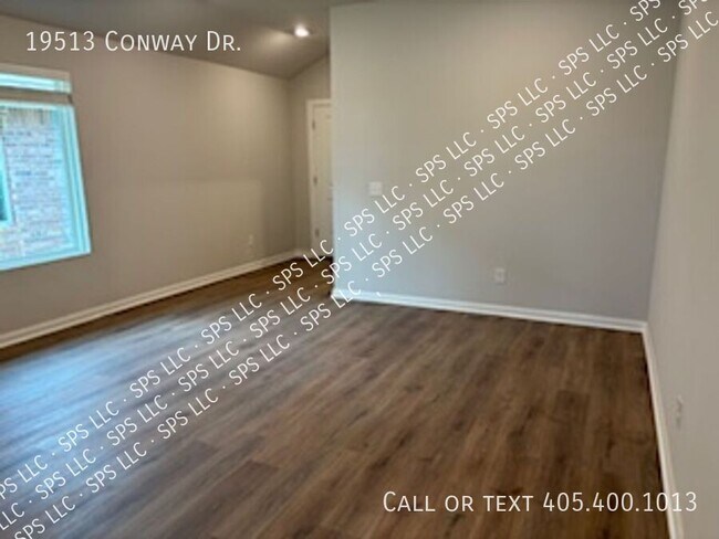 Foto del edificio - 19513 Conway Dr