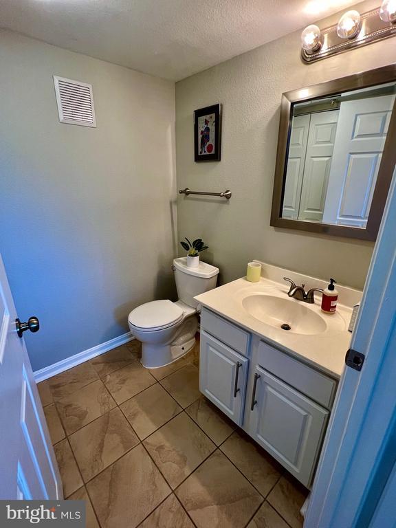 Building Photo - 2432 Coopers Branch Ct