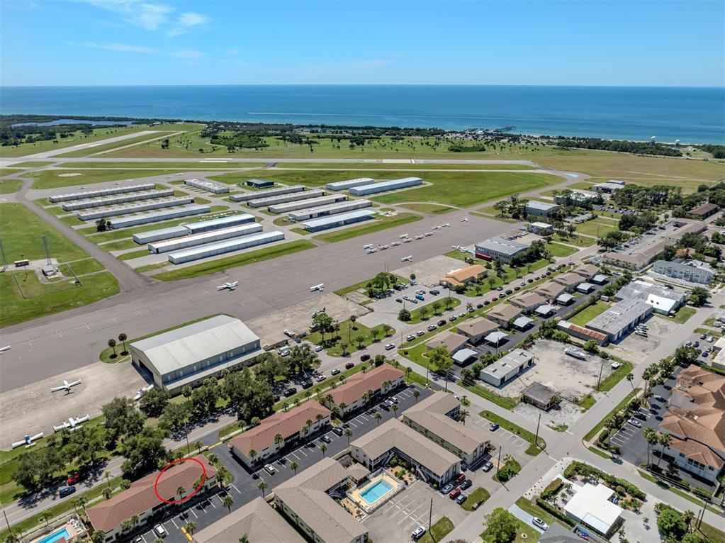Primary Photo - 361 Airport Ave E