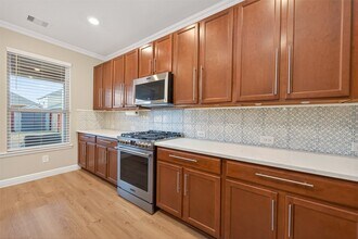 Building Photo - 5922 River Timber Trl