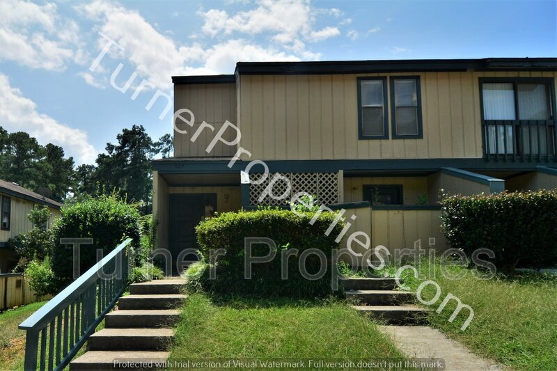 Primary Photo - 529 Hickory Hill Dr