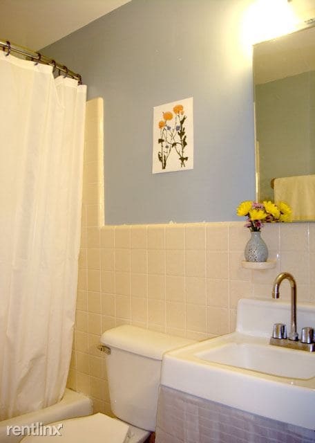 Building Photo - 3 br, 2 bath Apartment - Parkside Apartments