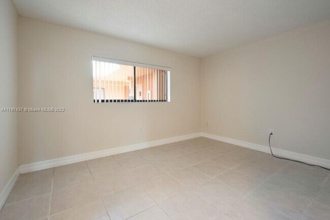 Building Photo - 8730 SW 133rd Avenue Rd
