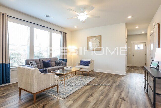 Building Photo - 207 Camber Ct