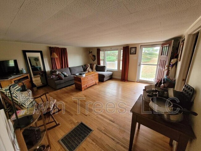 Foto del edificio - 417 Old Bethel Rd