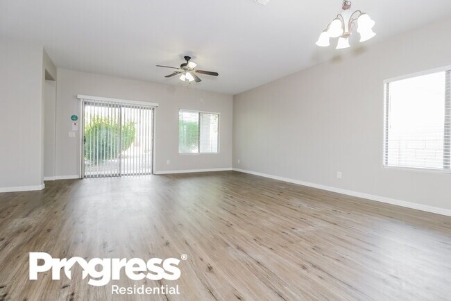 Building Photo - 136 S 108th Ave