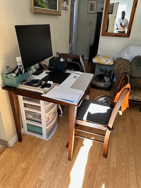 Building Photo - 646 Admirals Rd