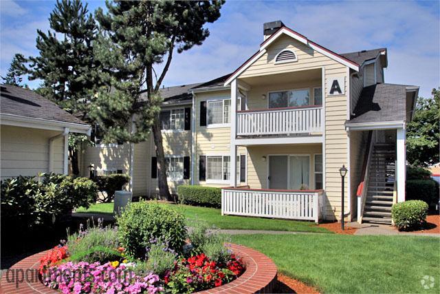 North Country Manor Apartaments - North Country Manor Apartments