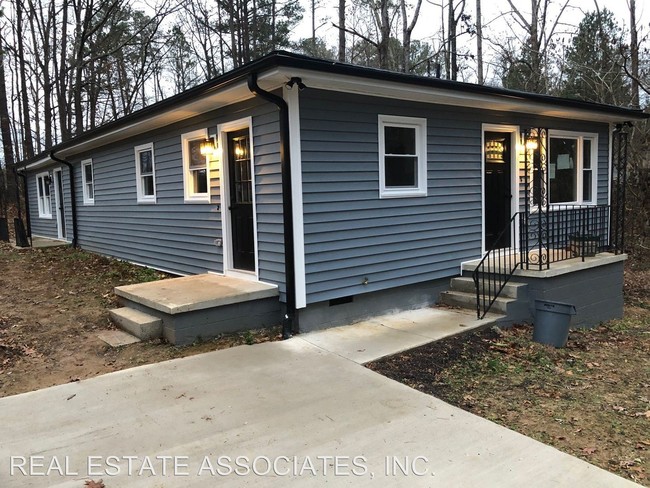 Building Photo - 3 br, 2 bath House - 2817 Beechwood Drive