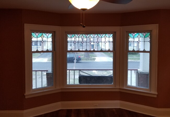 Beautiful stained glass leaded windows in living room - 2122 Morrison Ave
