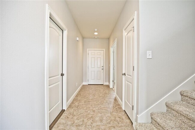 Foto del edificio - 1418 Gooseneck Ln