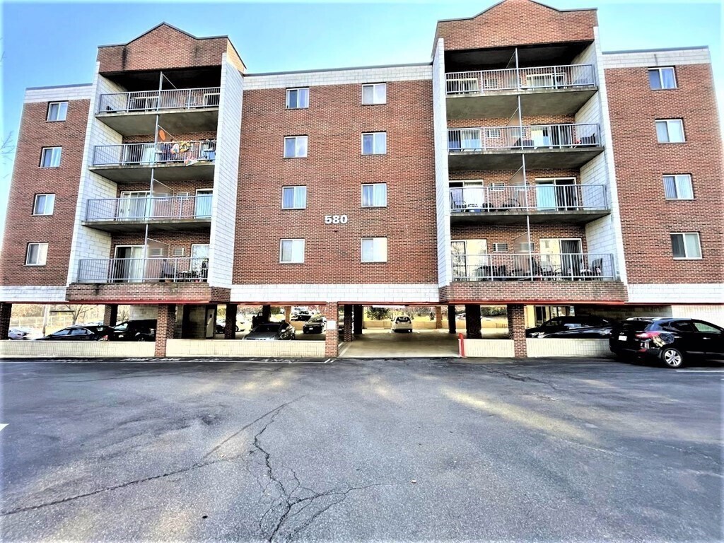 Primary Photo - 580 Salem St