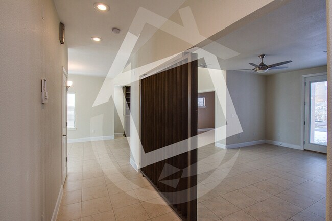 Foto del edificio - Unique 4 Bedroom, 2.5 Bathroom Home for rent