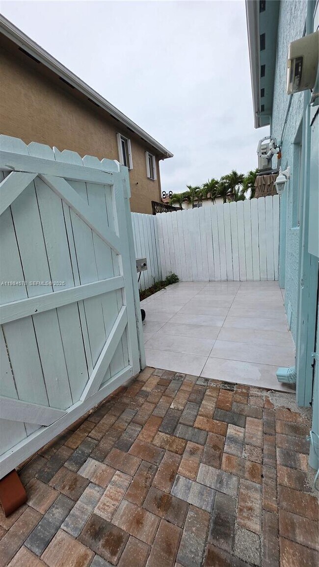 Foto del edificio - 14552 SW 158th Ct