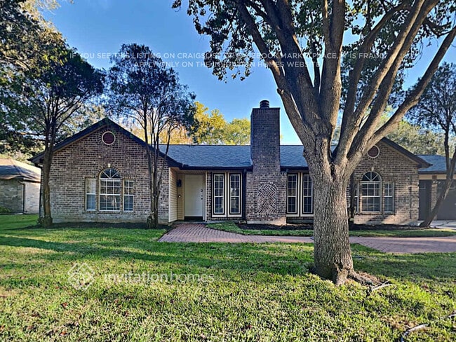 Building Photo - 1312 Bayou Oak Dr