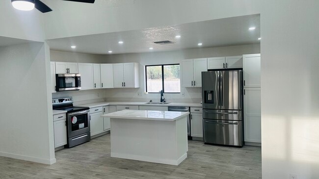 Foto del edificio - 2638 N 87th Ter