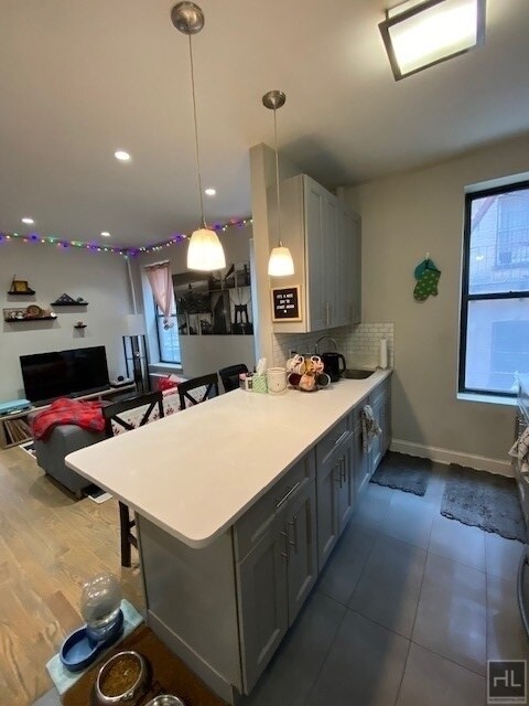 Foto del edificio - Crown Heights 2BR near kingston st