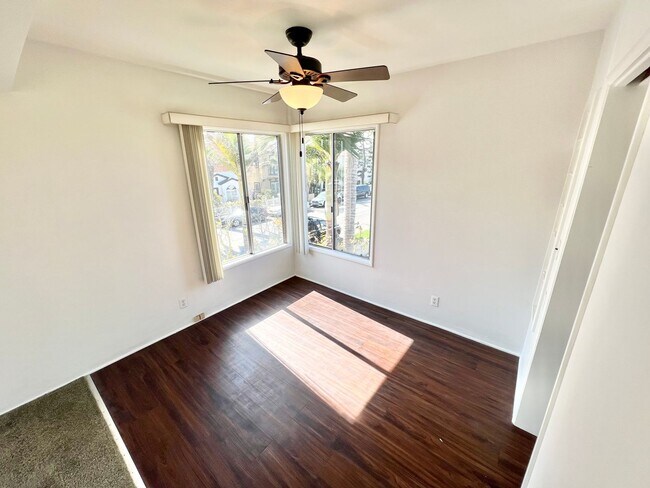 Foto del edificio - Granada Triplex