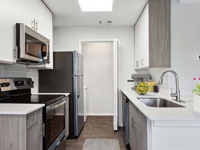 Building Photo - Briarhill Apartments