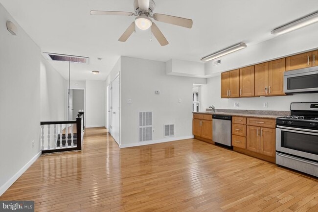 Building Photo - 4307 Locust St