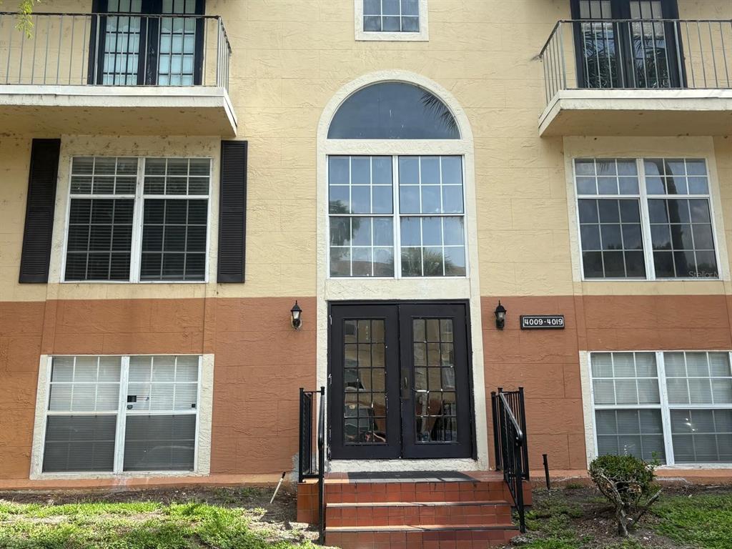 Foto principal - 4015 Versailles Dr