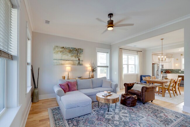 Foto del edificio - 615 E 33rd St