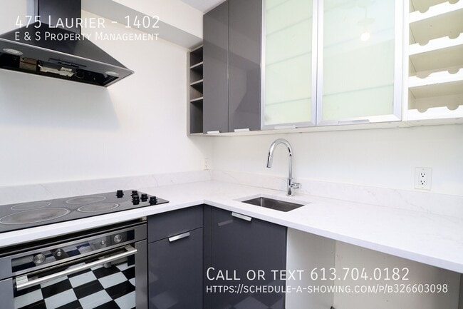 Building Photo - 475 Laurier Ave W