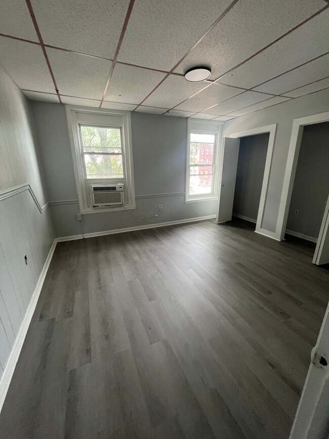 Foto del edificio - 1401 Muhlenberg St