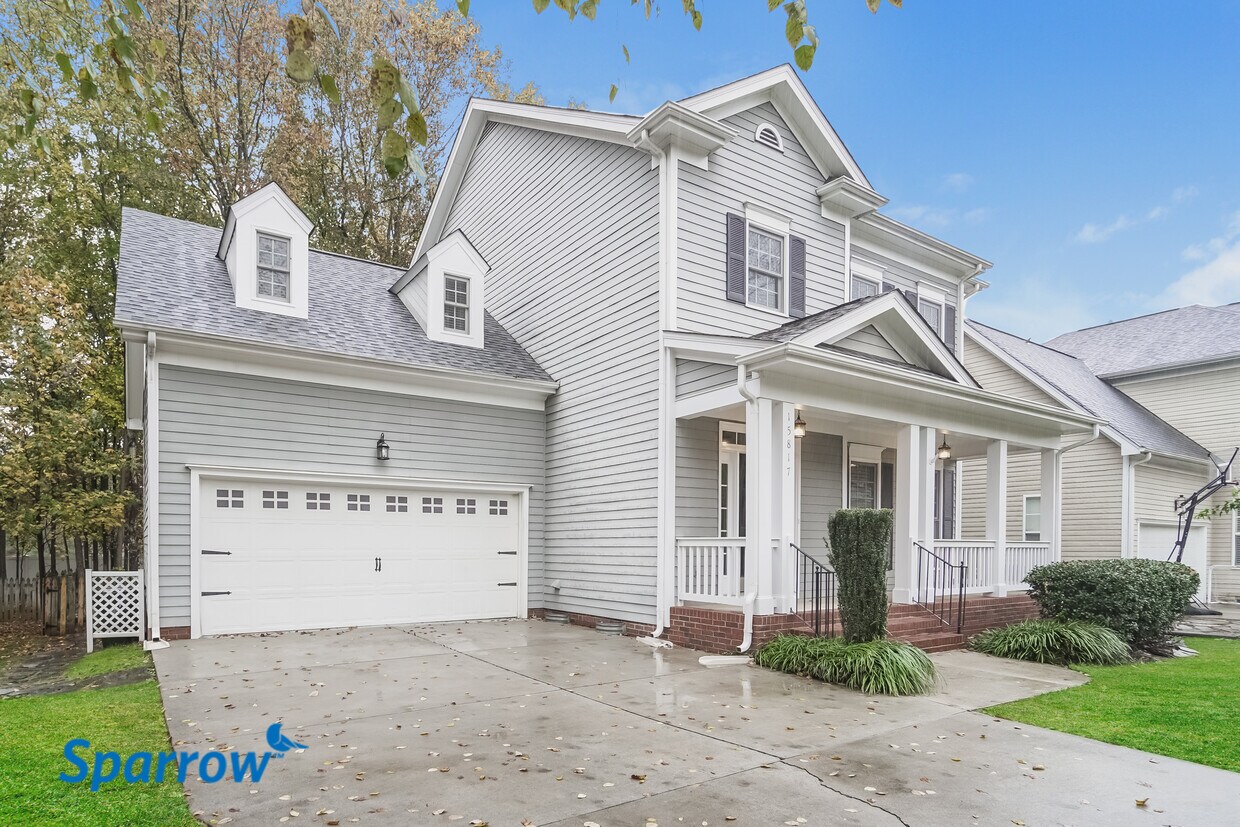 Foto principal - 15817 Kelly Park Circle