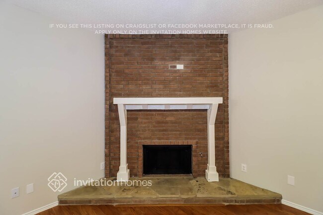 Building Photo - 9813 Tyler Dr