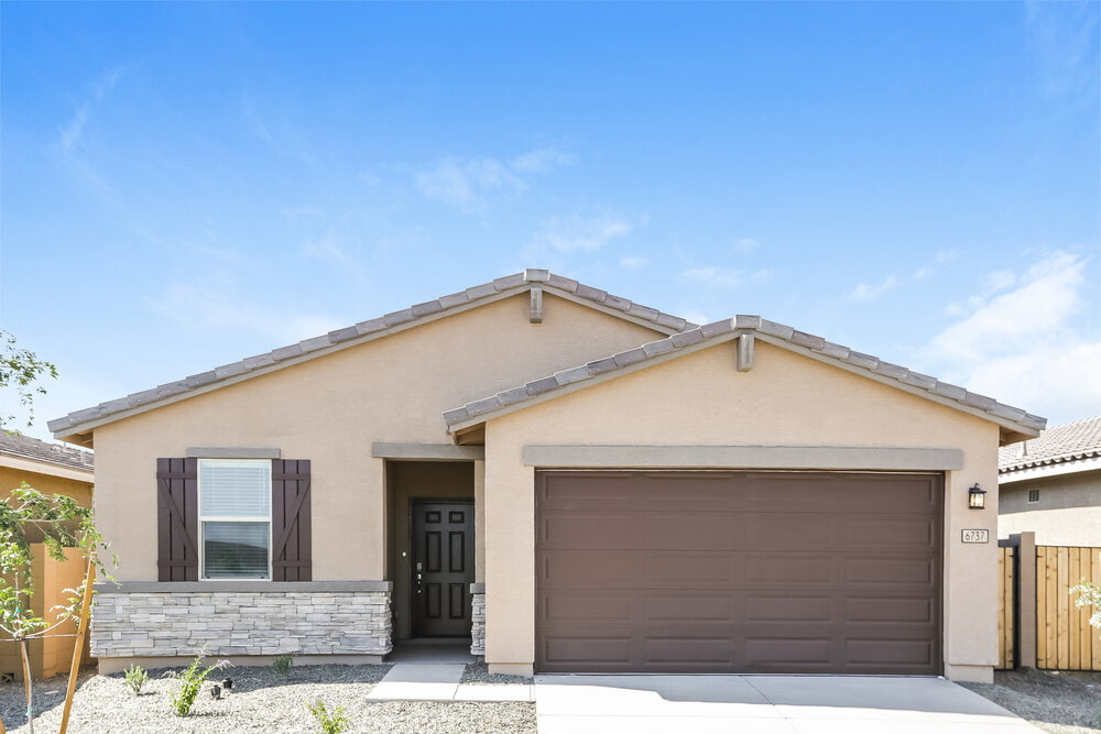 Foto principal - 6737 W Levi Dr