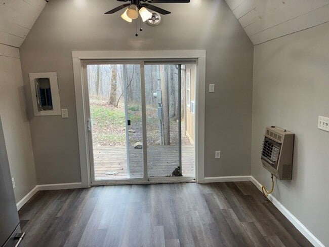 Building Photo - **COMING SOON**  Rustic Country Home on 35 Acres in Bethpage, TN