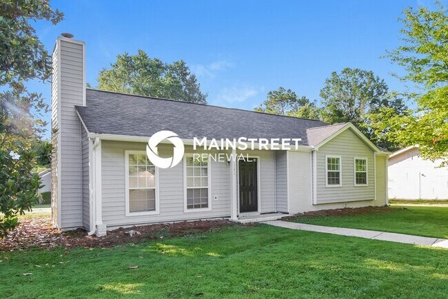Foto del edificio - 3 Bedroom Pet-Friendly Home in CHARLOTTE, ...