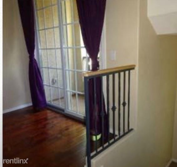 Building Photo - 3 br, 3 bath Townhome - 1316 S Sabino Dr