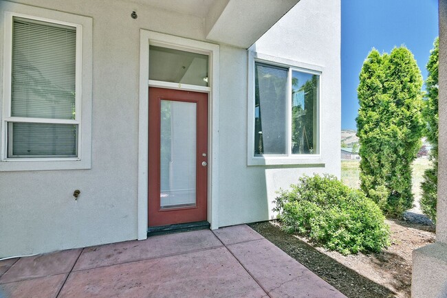 Building Photo - 184 Clear Creek Dr